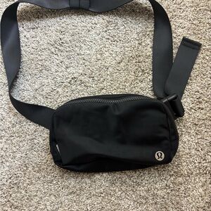 lululemon athletica belt bag